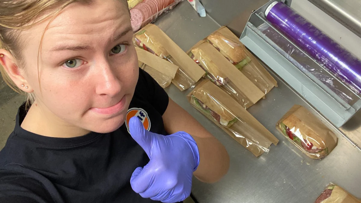 Swedish Counter-Strike 2 Star Tilde "7liciousCSGO" Byström Goes Viral for Sandwich-Making Photo, Highlighting Esports Economic Realities