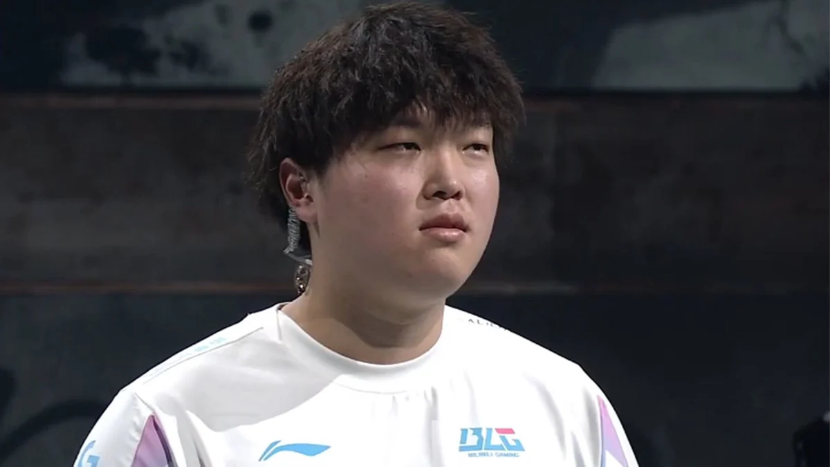 LoL Pro Player "Bin" Fined Heavily for Failing to High-Five Fans After EDG Victory